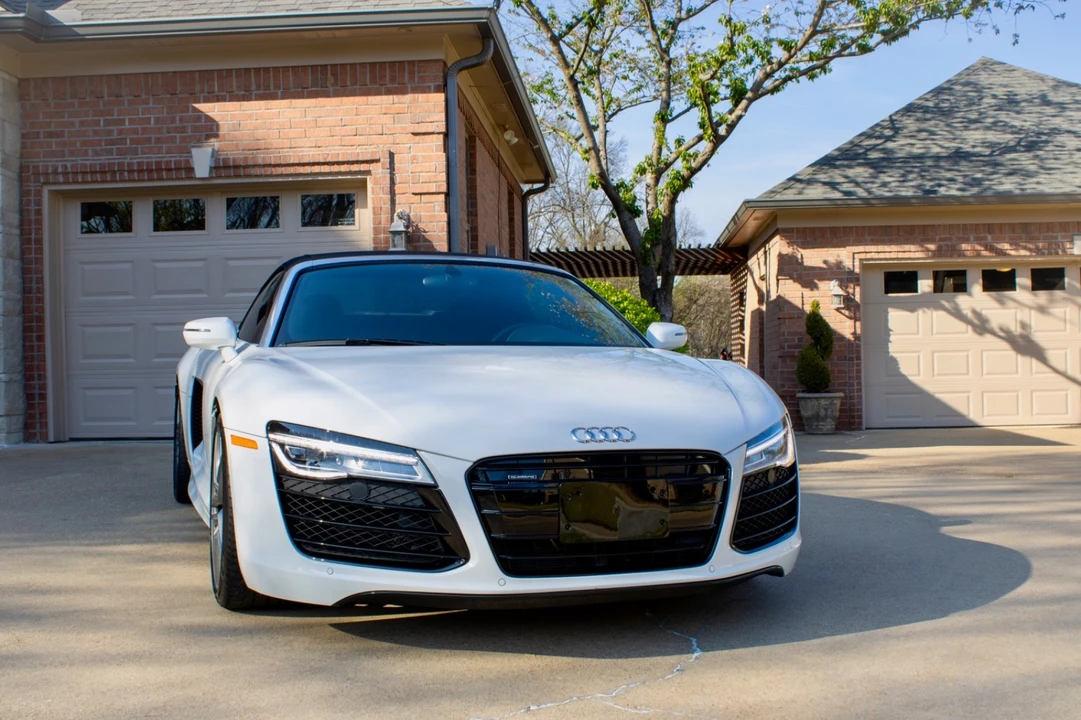 2014 Audi 42 R8 - Image 4 of 31