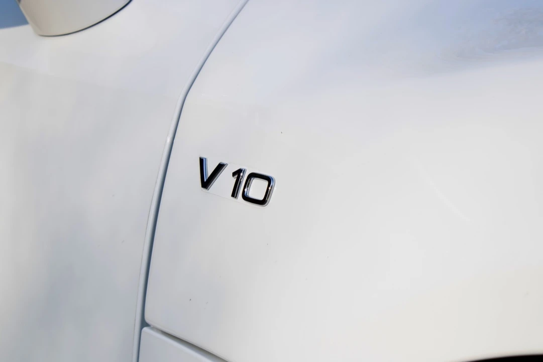2014 Audi 42 R8 - Image 21 of 31