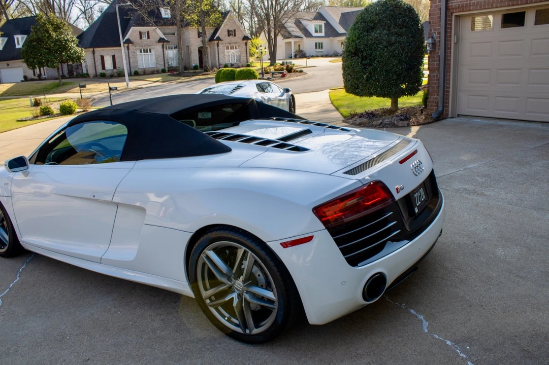 2014 Audi 42 R8 - Image 3 of 31