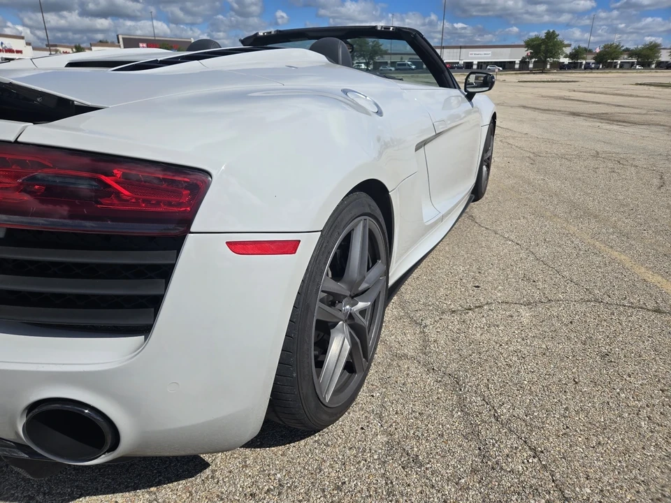 2014 Audi 42 R8 - Image 7 of 21