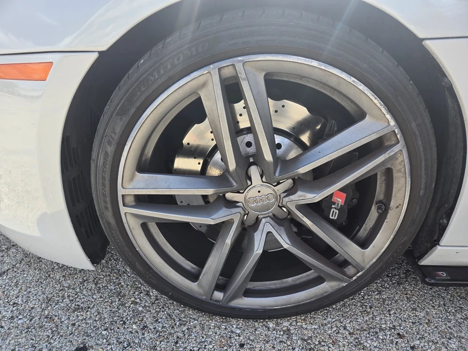 2014 Audi 42 R8 - Image 12 of 21