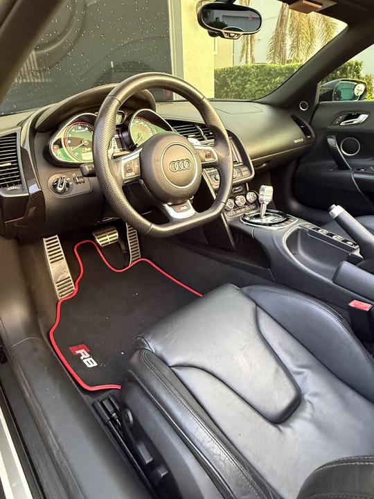 2014 Audi 42 R8 - Image 14 of 20
