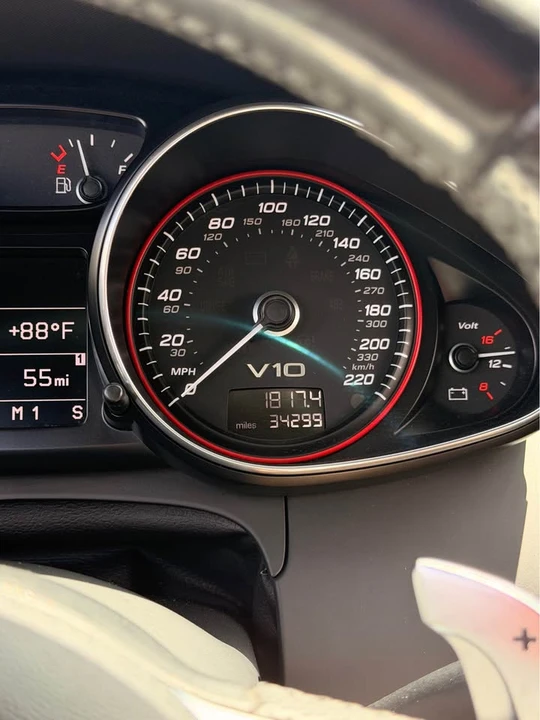 2014 Audi 42 R8 - Image 15 of 18
