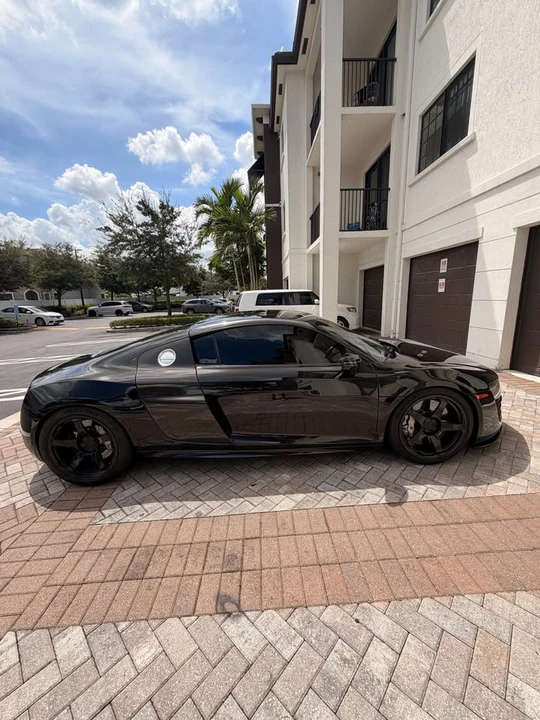 2014 Audi 42 R8 - Image 7 of 18