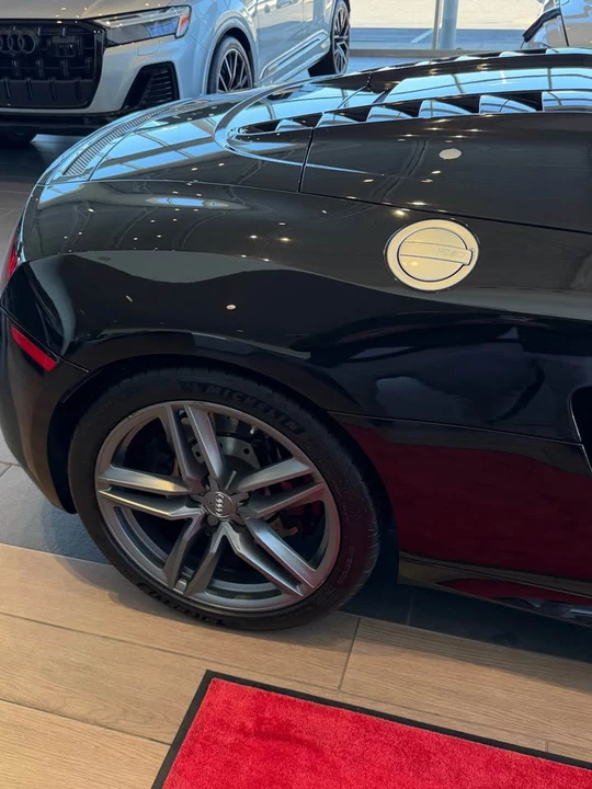 2014 Audi 42 R8 - Image 5 of 9