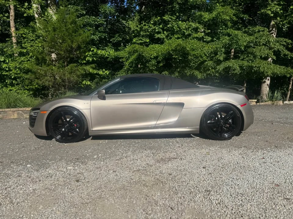2014 Audi 42 R8 - Image 16 of 16