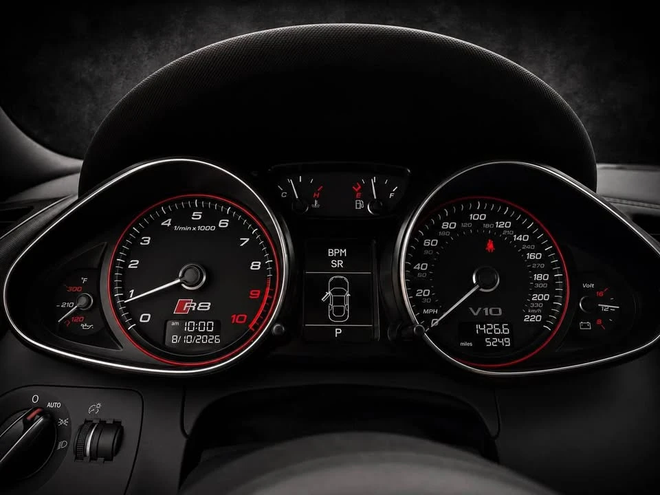 2014 Audi 42 R8 - Image 10 of 10