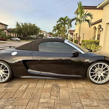 2014 Audi R8 5.2 Quattro Spyder Convertible 2D