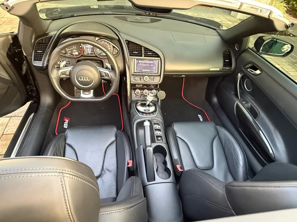 2014 Audi 42 R8 - Image 15 of 20