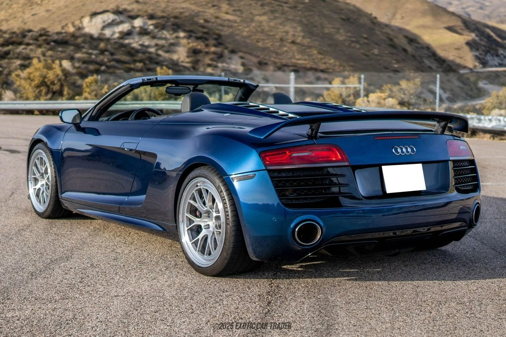 2014 Audi 42 R8 - Image 6 of 12