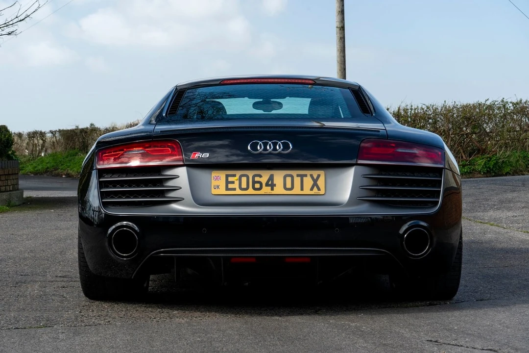 2014 Audi 42 R8 - Image 11 of 30