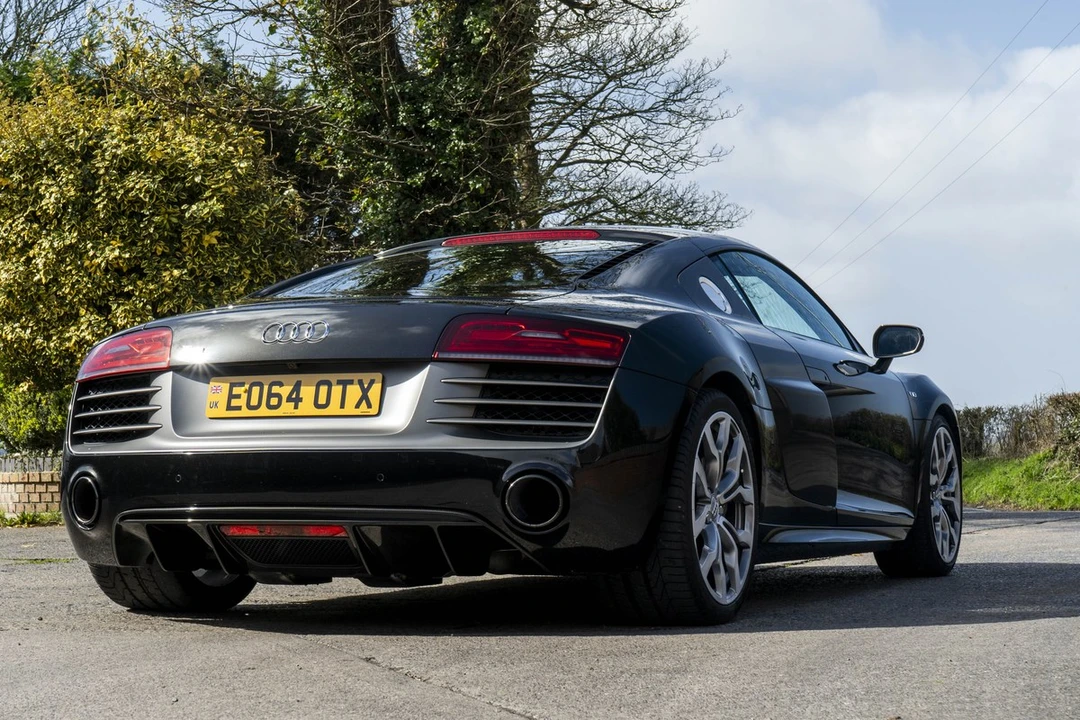 2014 Audi 42 R8 - Image 16 of 30
