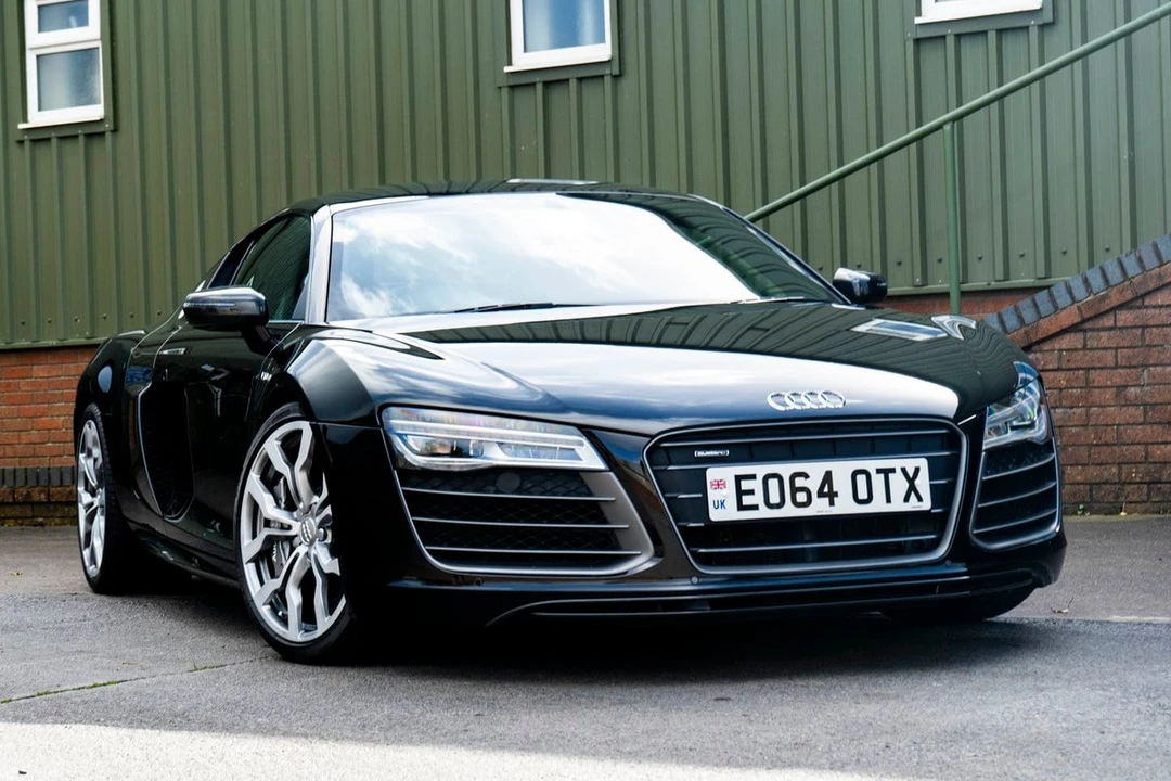 2014 Audi 42 R8 - Image 8 of 30