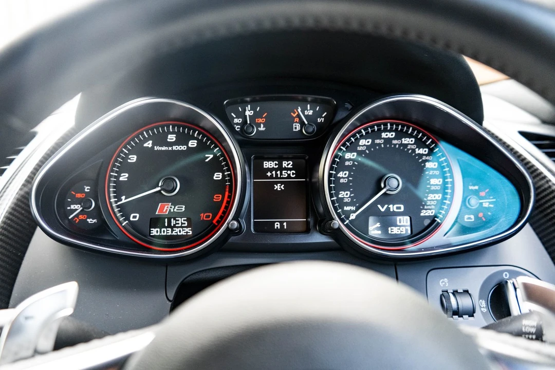 2014 Audi 42 R8 - Image 24 of 30