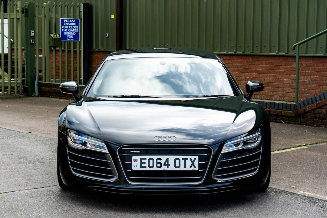 2014 Audi 42 R8 - Image 9 of 30