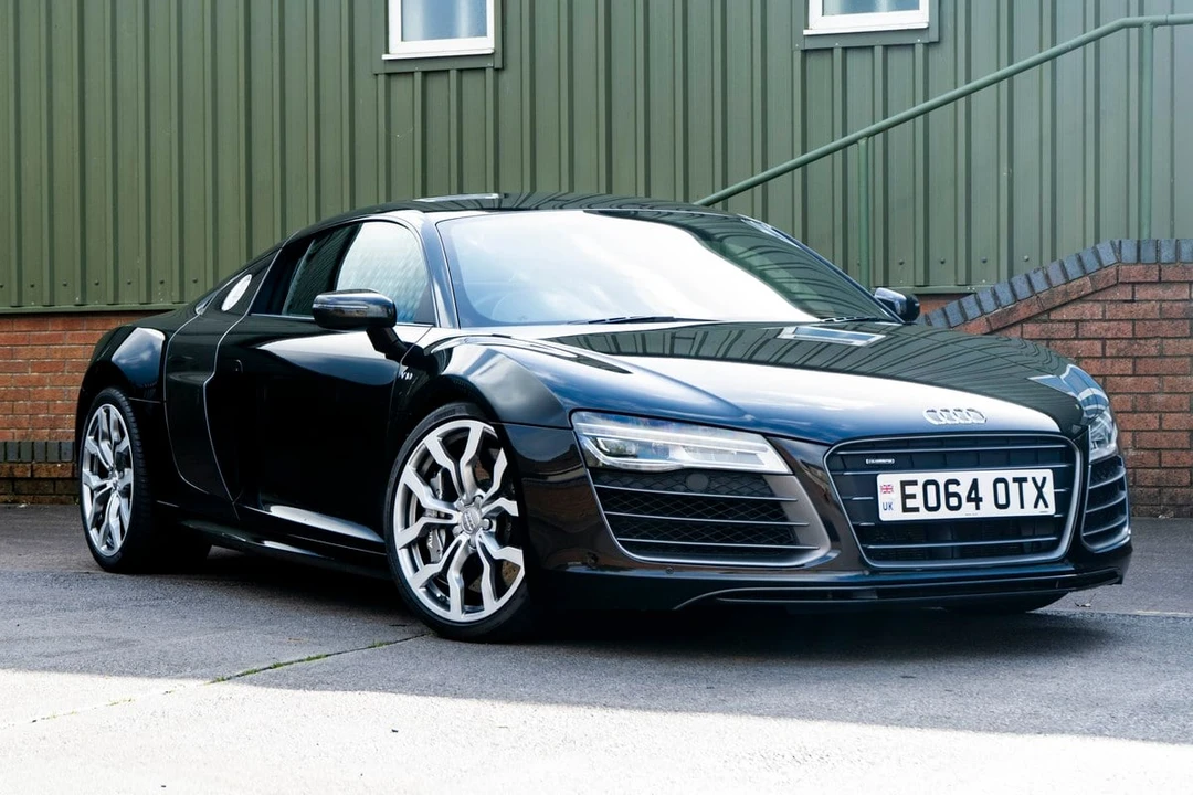 2014 Audi 42 R8 - Image 7 of 30
