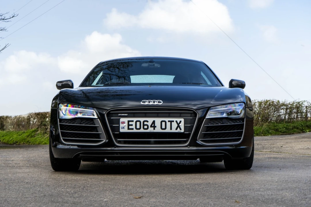 2014 Audi 42 R8 - Image 10 of 30