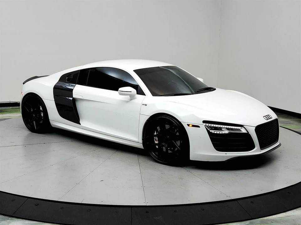 2014 Audi 42 R8 - Image 3 of 21