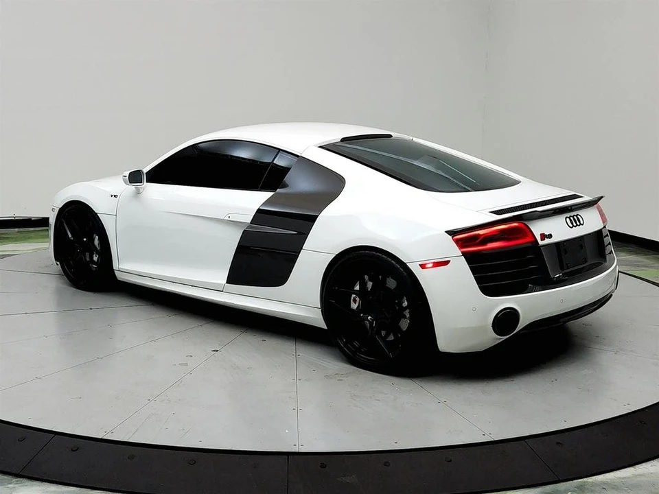2014 Audi 42 R8 - Image 7 of 12