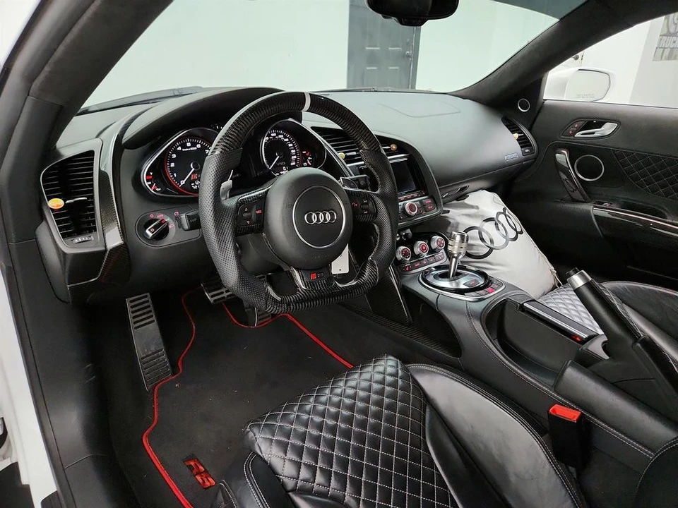 2014 Audi 42 R8 - Image 13 of 21