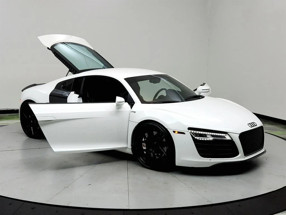 2014 Audi 42 R8 - Image 10 of 12