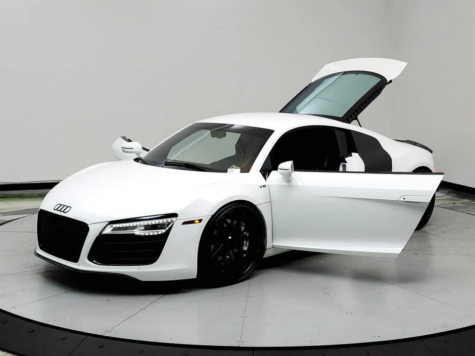 2014 Audi 42 R8 - Image 9 of 21
