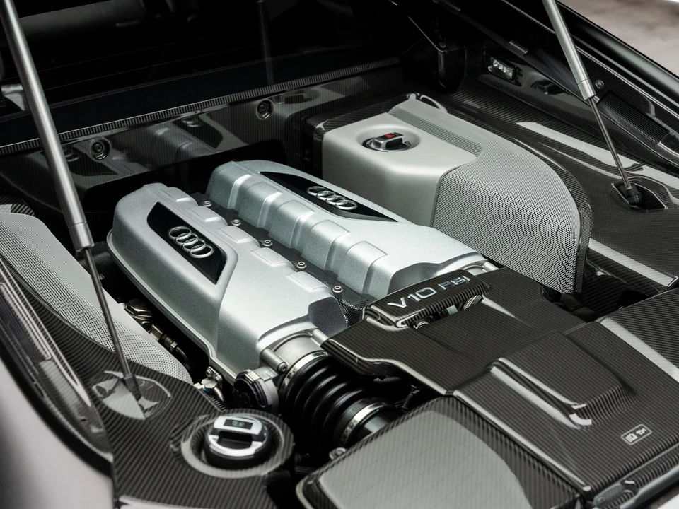 2014 Audi 42 R8 - Image 5 of 12