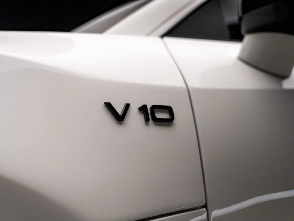 2014 Audi 42 R8 - Image 30 of 31