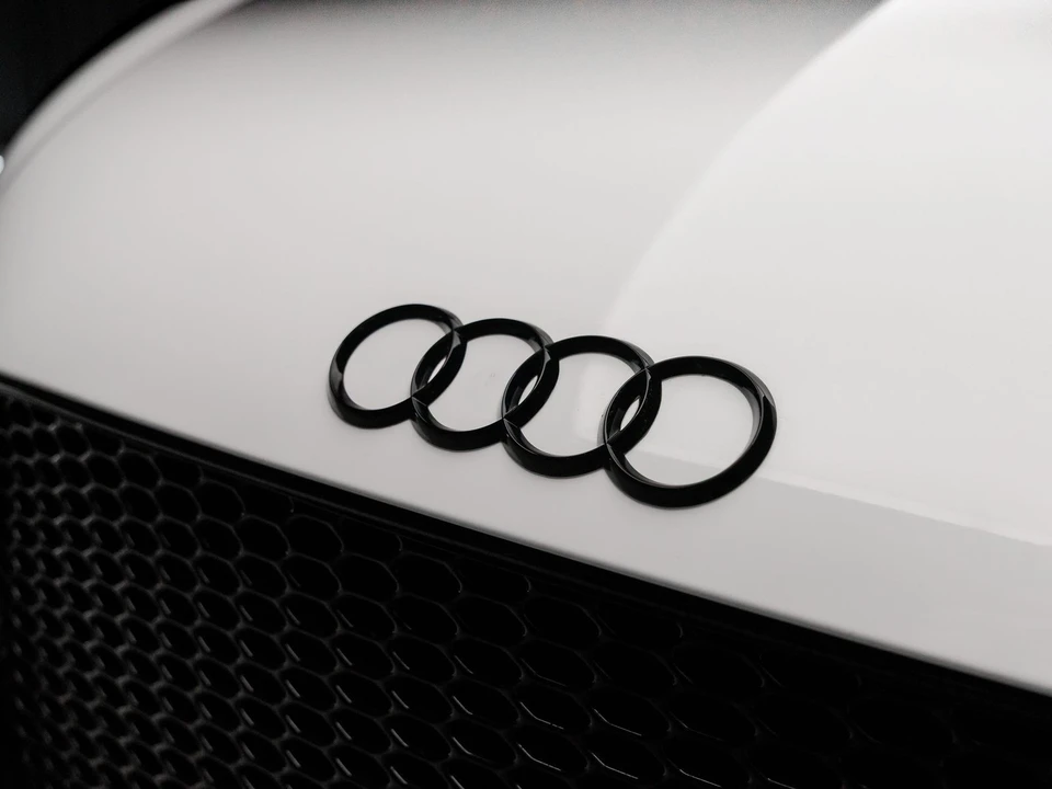 2014 Audi 42 R8 - Image 23 of 31