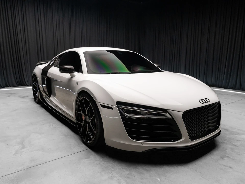 2014 Audi 42 R8 - Image 9 of 31