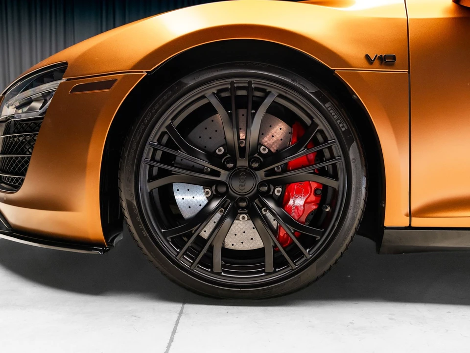 2014 Audi 42 R8 - Image 25 of 31