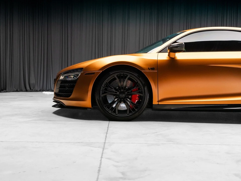 2014 Audi 42 R8 - Image 24 of 31
