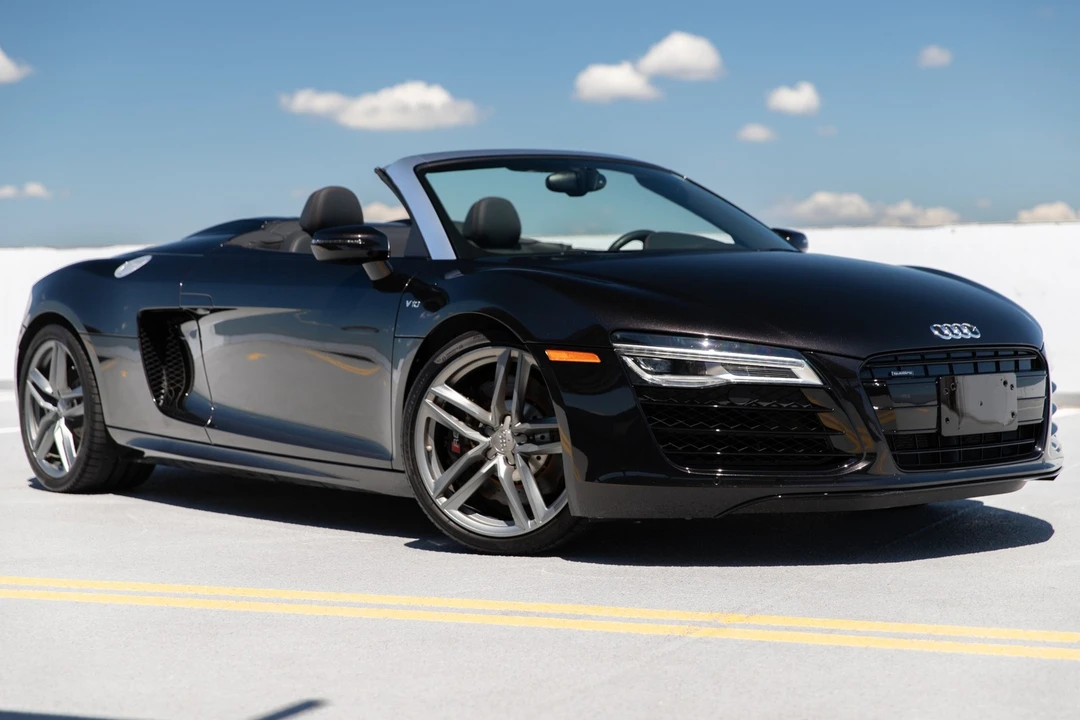 2014 Audi 42 R8 - Image 16 of 31