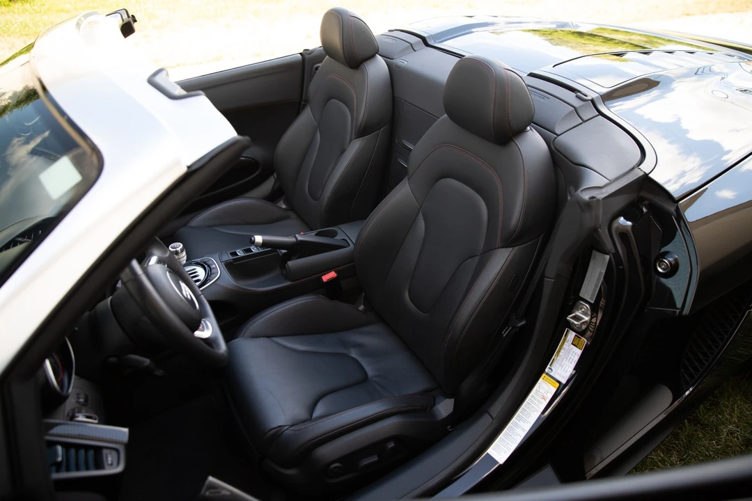 2014 Audi 42 R8 - Image 2 of 31