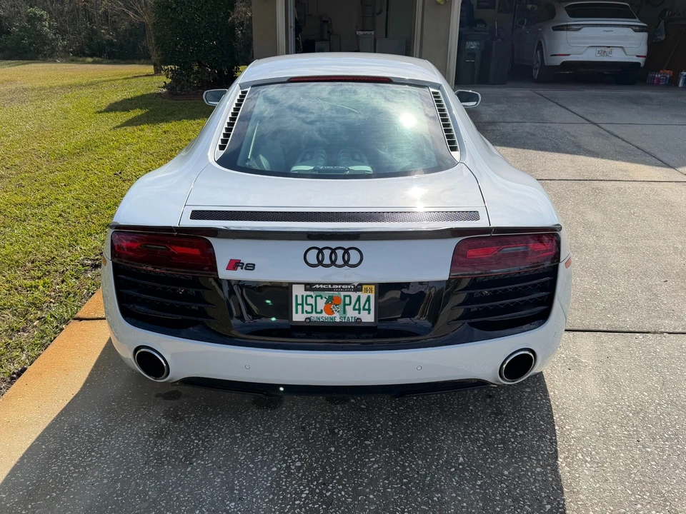 2014 Audi 42 R8 - Image 3 of 7