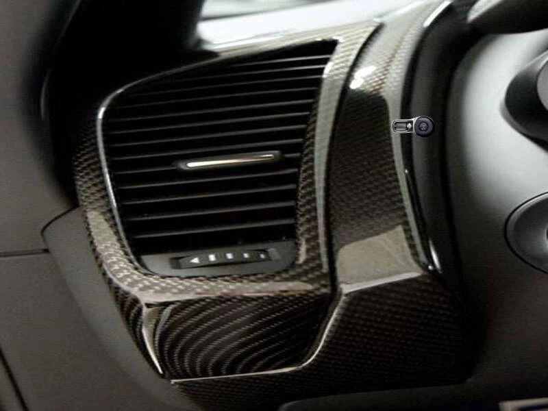 2014 Audi 42 R8 - Image 2 of 7