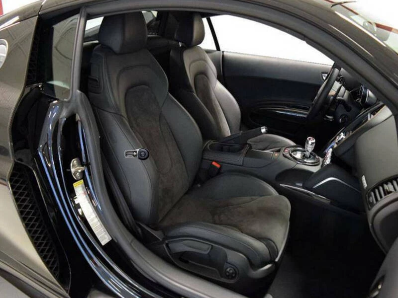 2014 Audi 42 R8 - Image 10 of 12