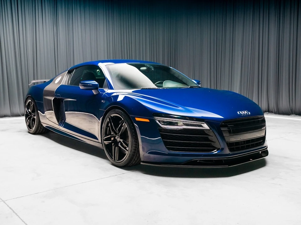 2014 Audi 42 R8 - Image 2 of 12