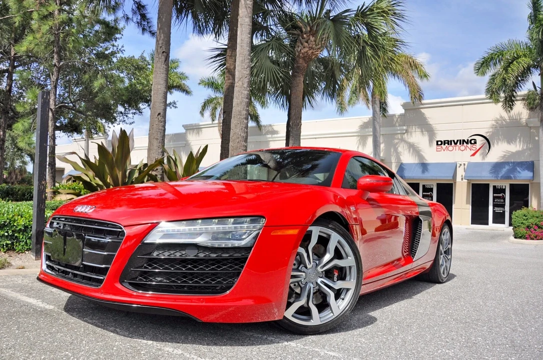 2014 Audi 42 R8 - Image 16 of 21