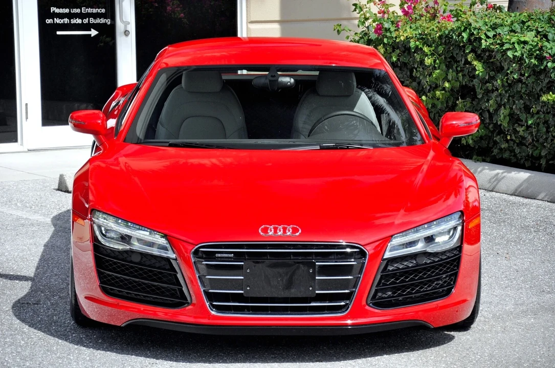 2014 Audi 42 R8 - Image 15 of 21