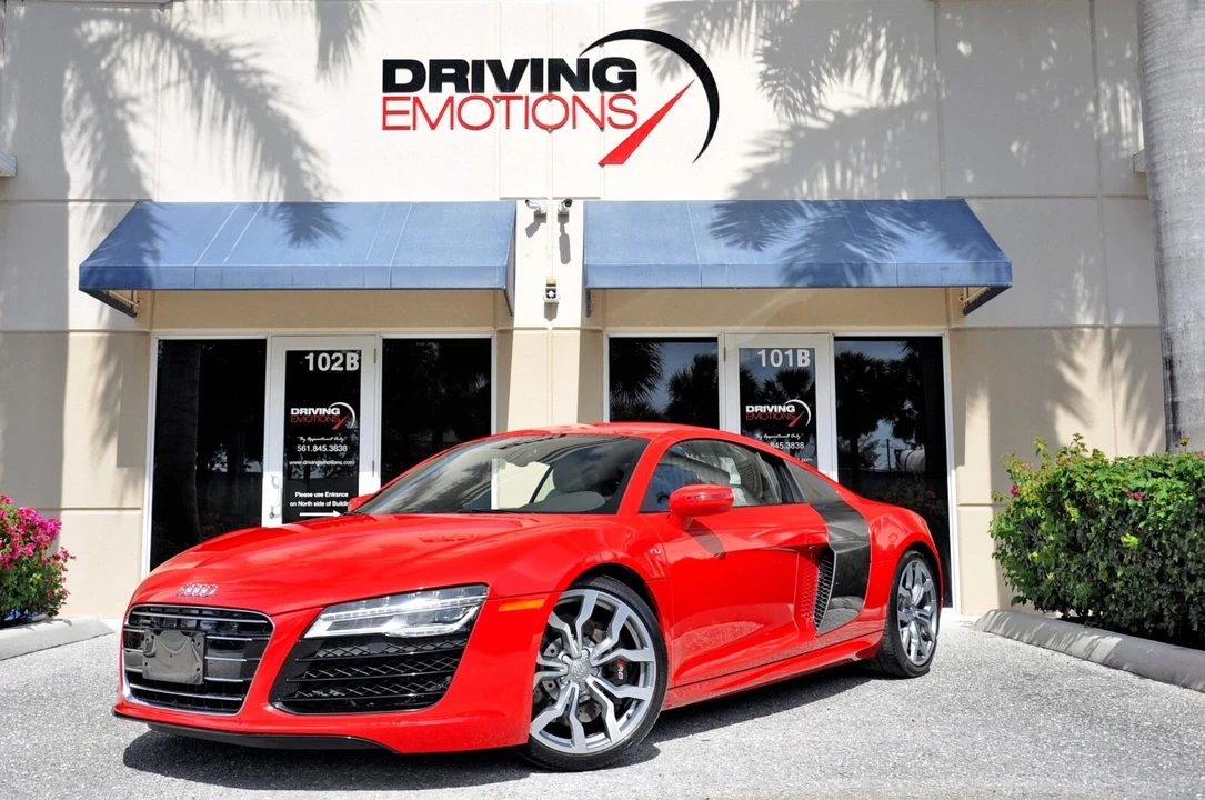 2014 Audi 42 R8 - Image 12 of 21