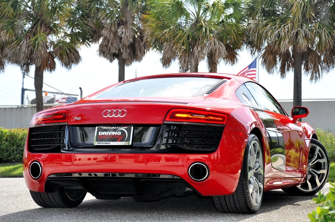 2014 Audi 42 R8 - Image 17 of 21
