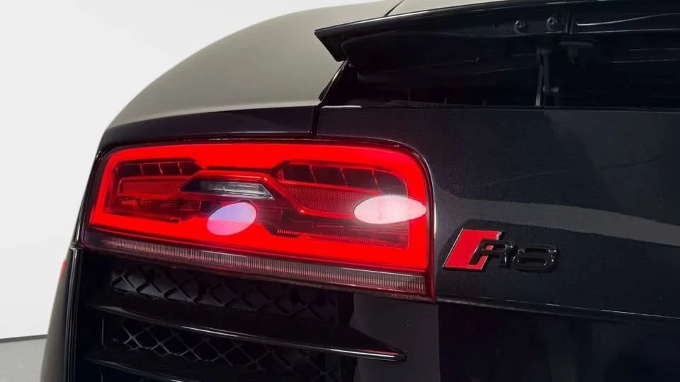 2014 Audi 42 R8 - Image 9 of 20