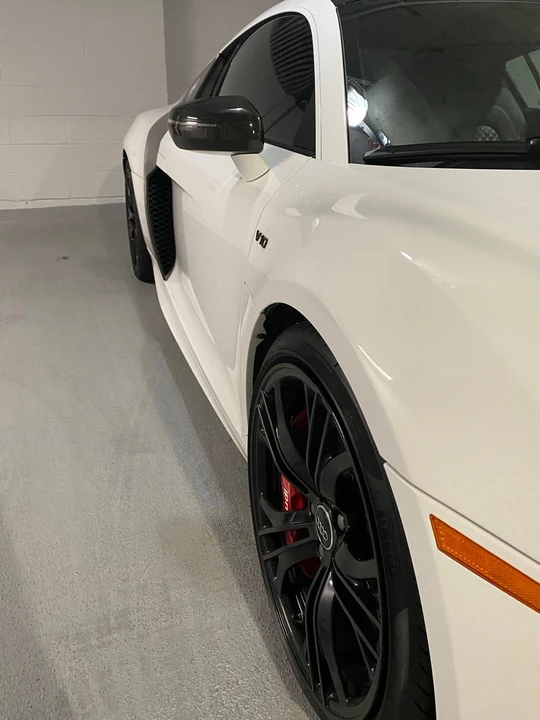 2014 Audi 42 R8 - Image 4 of 18