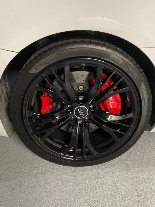 2014 Audi 42 R8 - Image 7 of 18