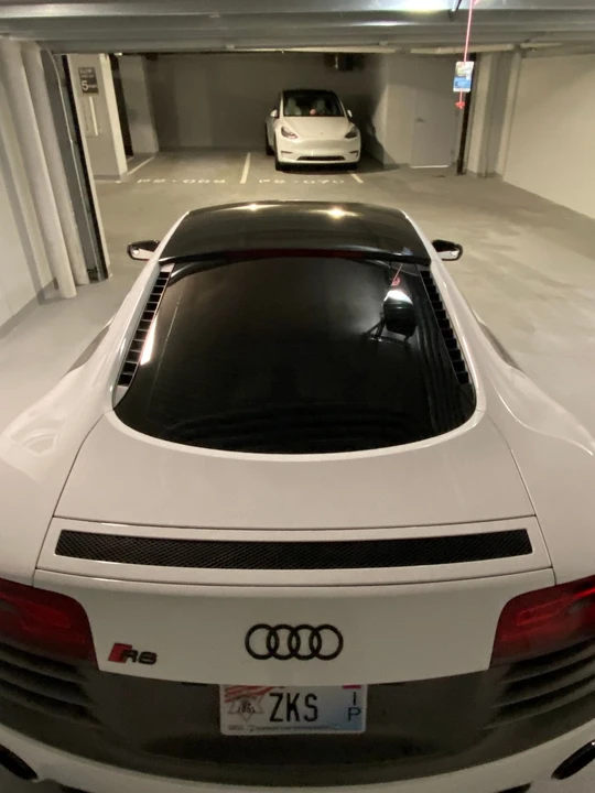 2014 Audi 42 R8 - Image 9 of 18