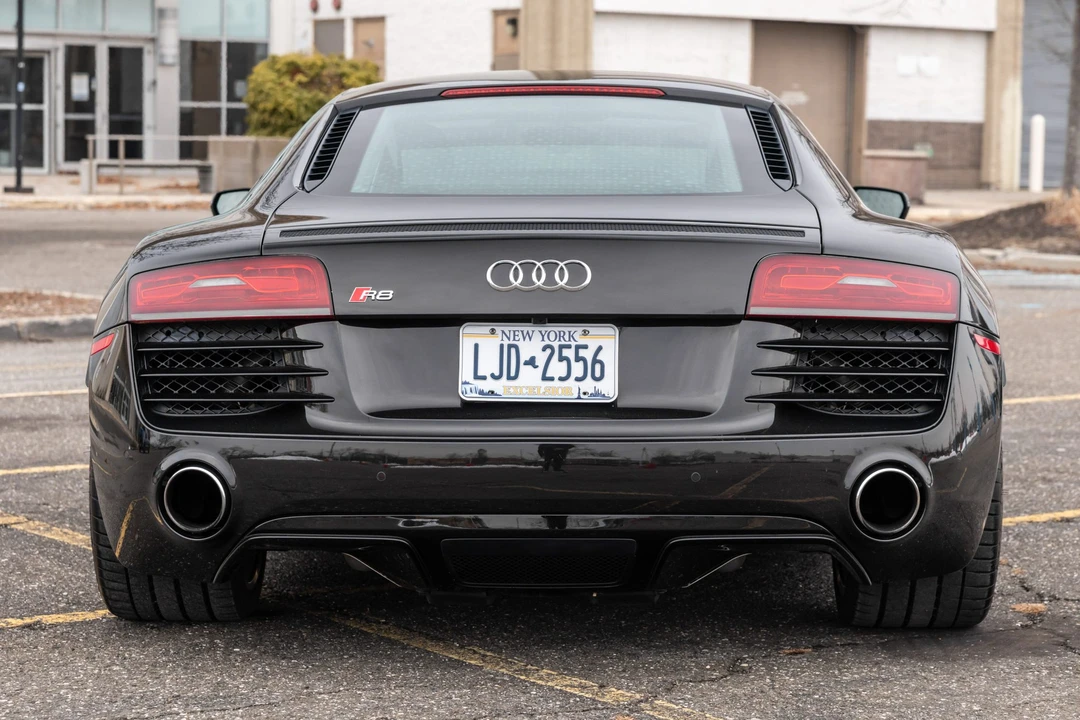 2014 Audi 42 R8 - Image 5 of 31