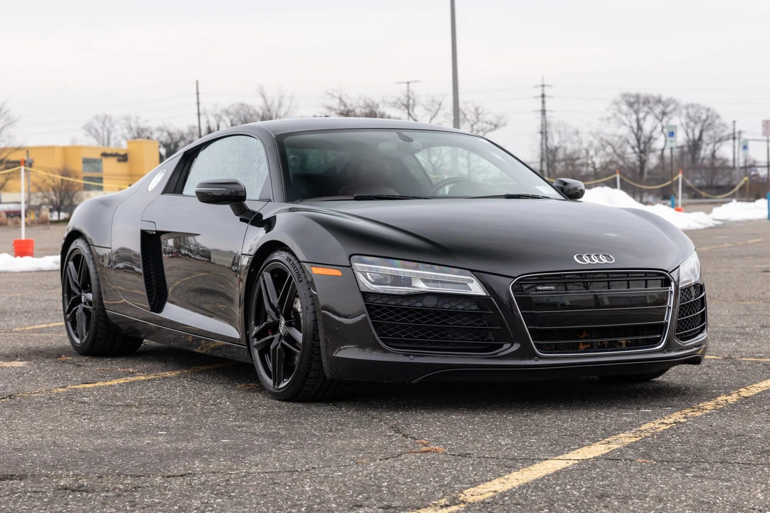 2014 Audi 42 R8 - Image 8 of 31