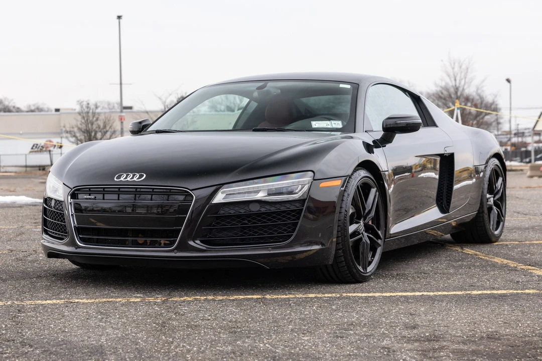 2014 Audi 42 R8 - Image 2 of 31