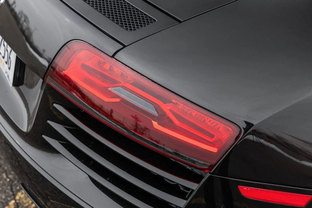 2014 Audi 42 R8 - Image 25 of 31